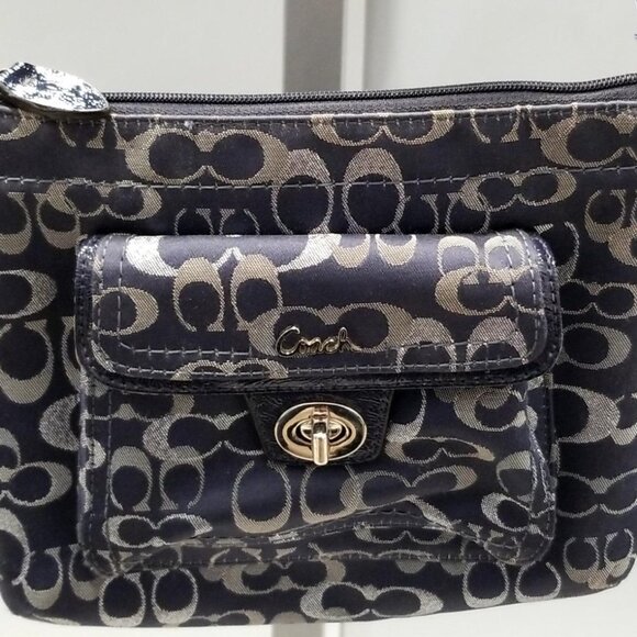 Coach Signature Turnlock Crossbody - Picture 4 of 7